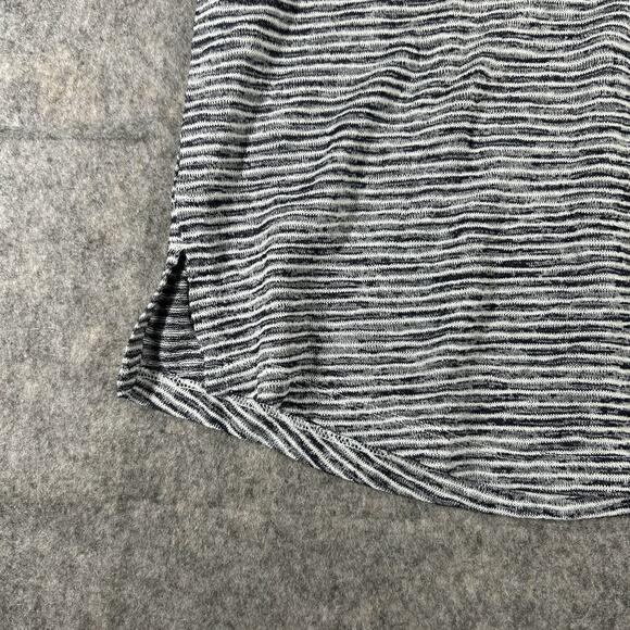 Athleta Breezy Tee Shirt Women’s XS Gray White Striped Short Sleeve V Neck - Picture 6 of 8